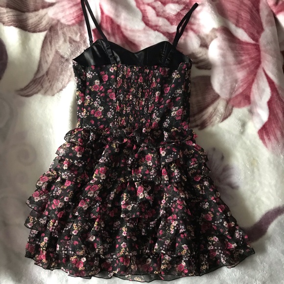 Guess Mini Dress - Picture 2 of 5